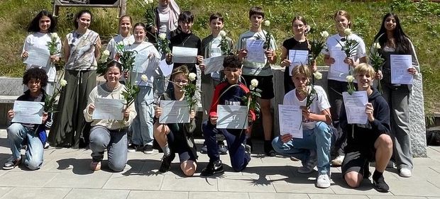 Header-Nl-0-25 Header-Nl-0-25