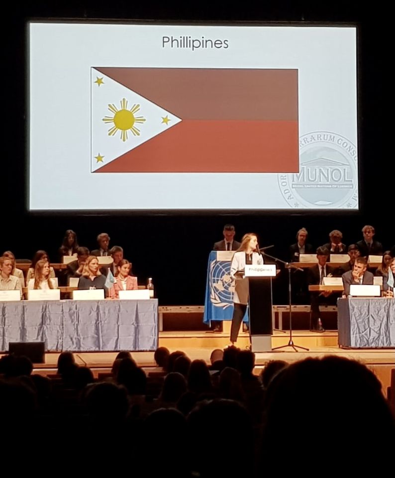 Lisanne ist Botschafterin der Philippinen Kopie 2 Lisanne ist Botschafterin der Philippinen Kopie 2
